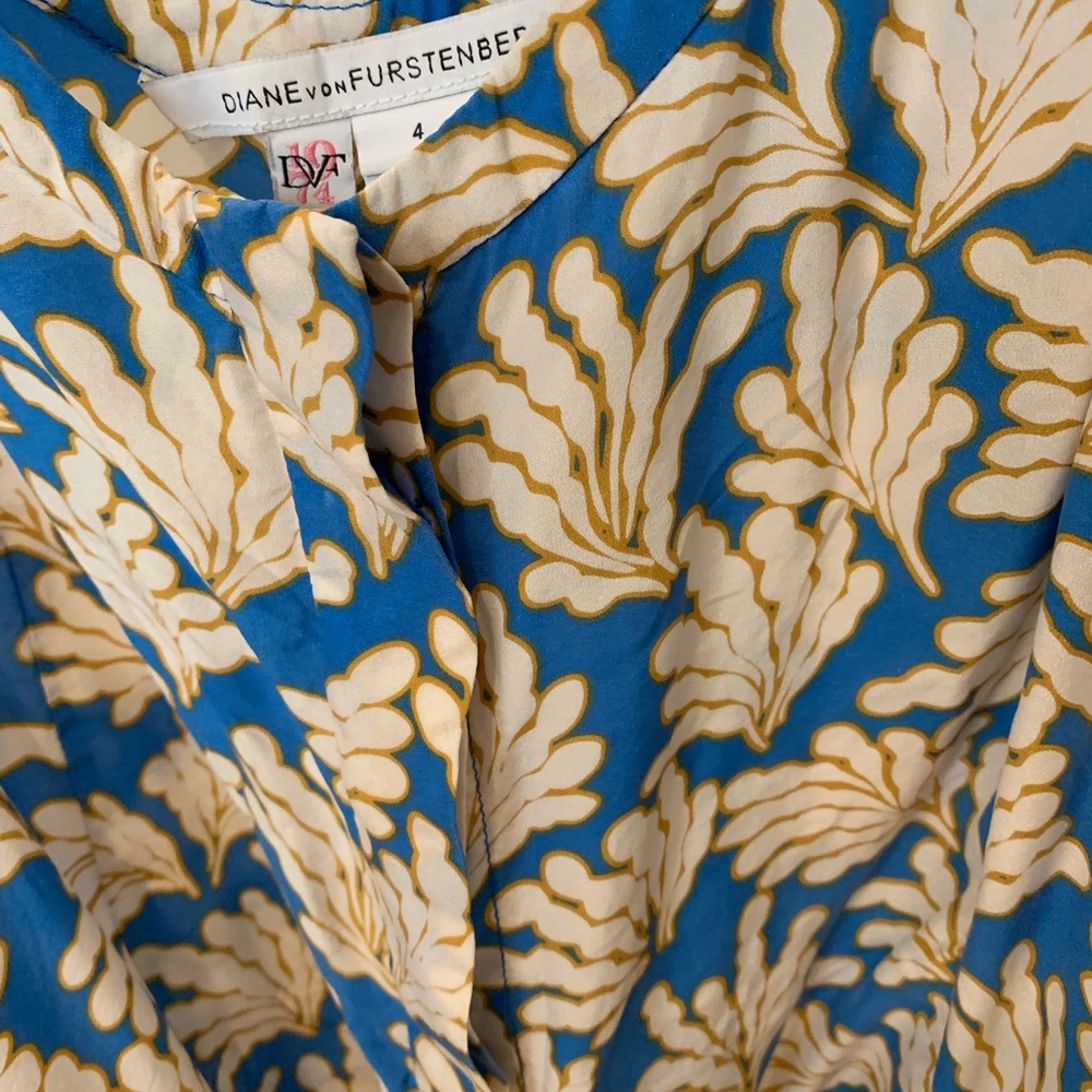 DVF romper size 4